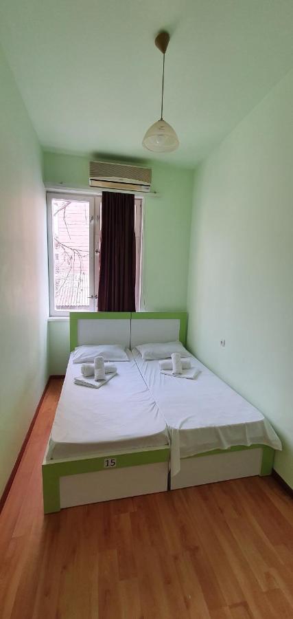 Tempus Hotel-Hostel Yerevan Exterior photo