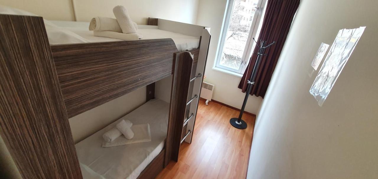 Tempus Hotel-Hostel Yerevan Exterior photo